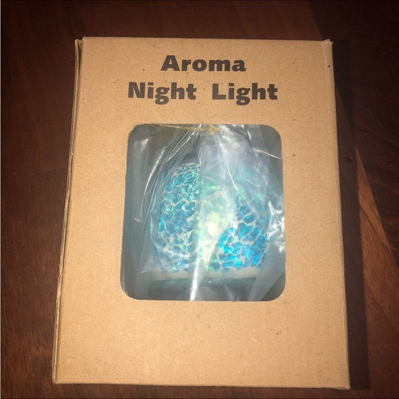 🆕 Blue Crystal Wall Fragrance Oil Lamp - Picture 2 of 6